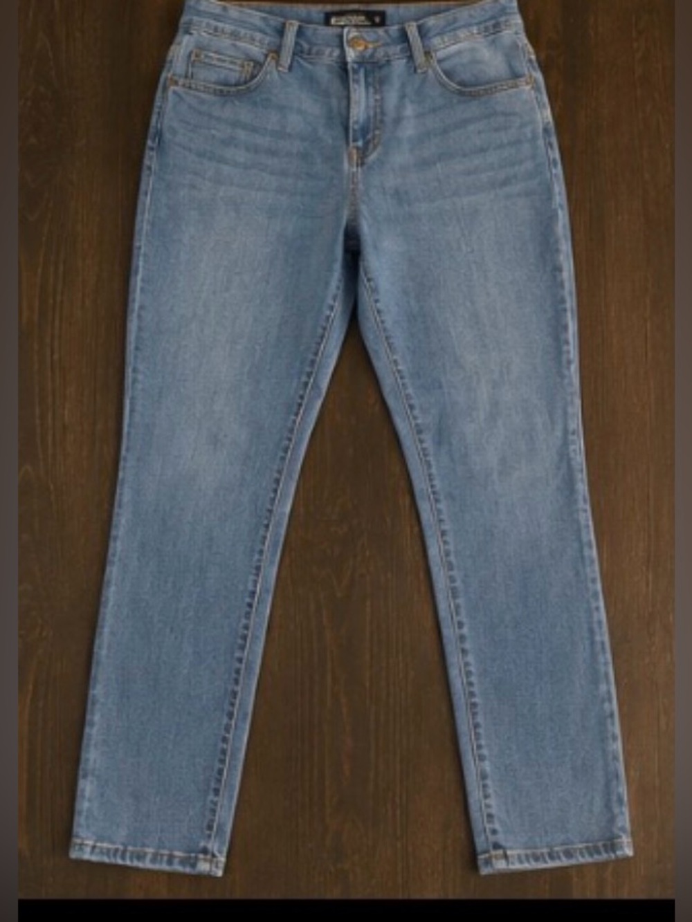 LuLaRoe Light Wash Jeans – Size 36 NWOT